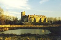 Zamek w Siewierzu - widok od zach., fot. Z. Breszyski