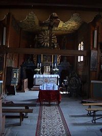 Wnętrze kościoła z Ryczowa w skansenie w Wygiełzowie, fot. D. Orman