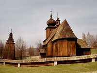 Skansen w Wygiełzowie - kościół i dzwonnica, fot. Z. Bereszyński